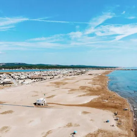 Le Cordier - Near The Harbor Gruissan
